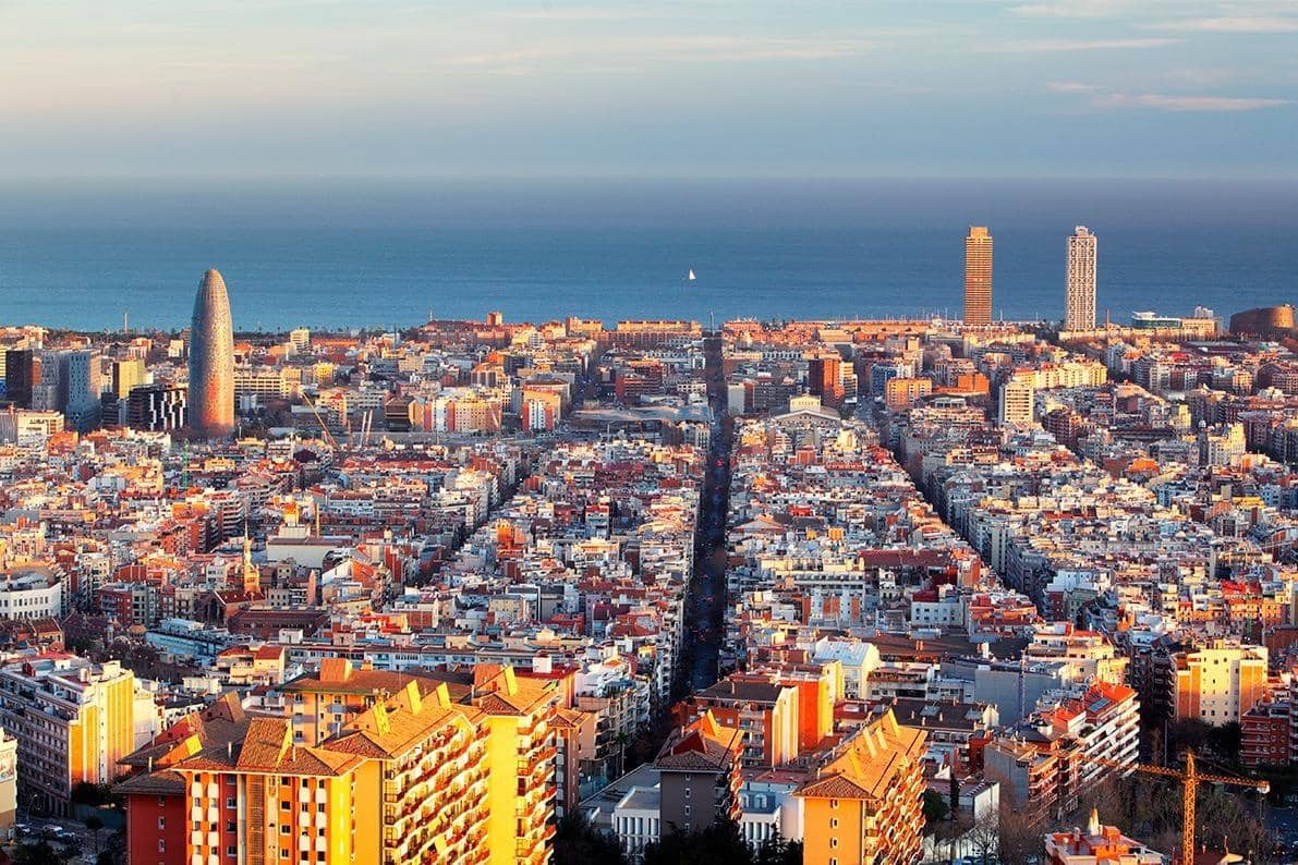 Kommersiell til salgs i Barcelona by - € 225 000 (Ref: 9270077)