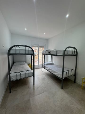 9 sovrum Gästhus/B & B till salu i Badalona - 1 750 000 € (Ref: 9270081)