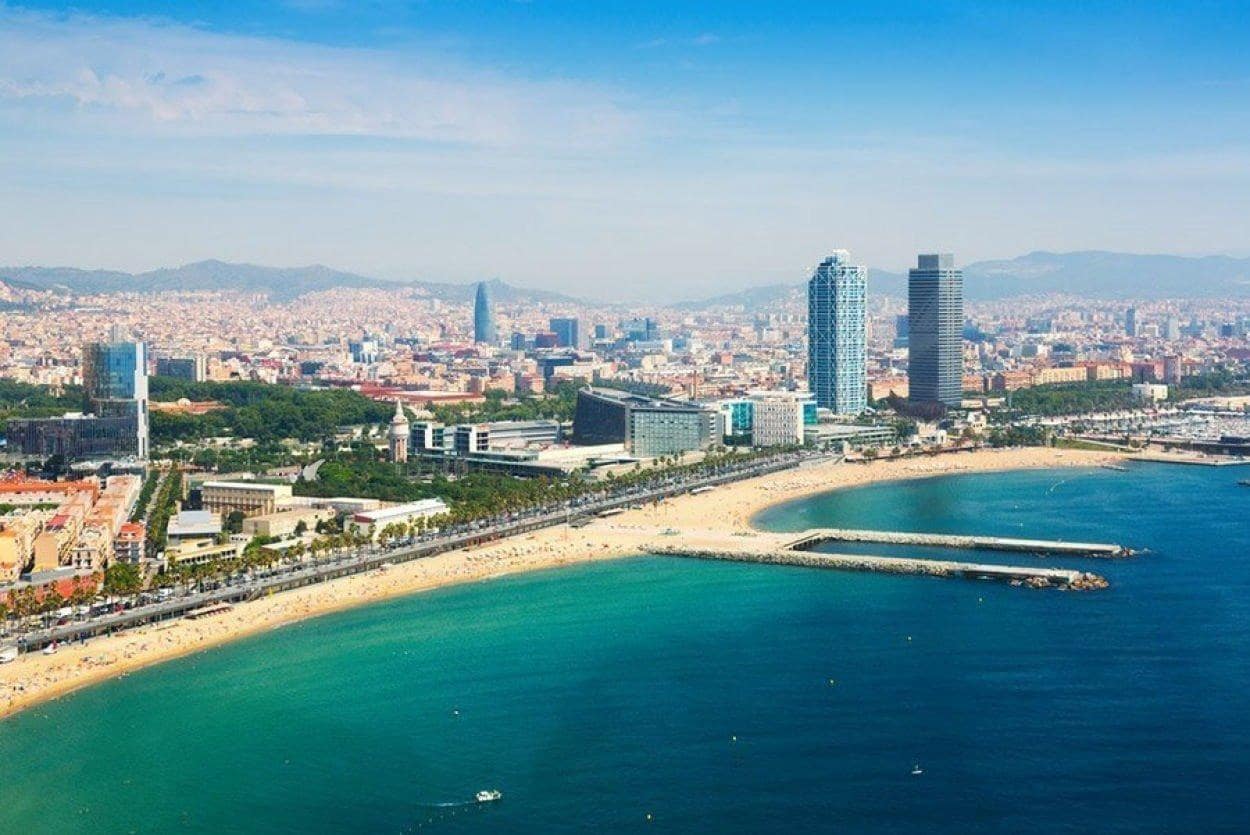 20 soverom Kommersiell til salgs i Barcelona by - € 13 520 000 (Ref: 9270083)