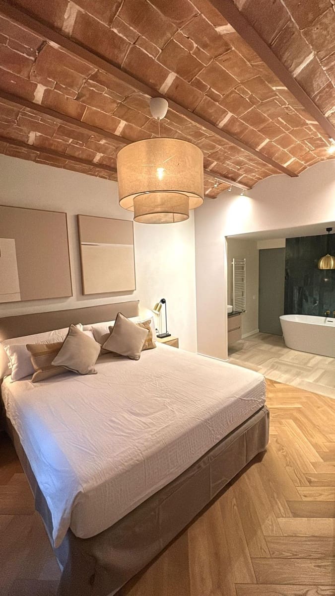 3 bedroom Flat for sale in Barcelona city - € 875,000 (Ref: 9270087)