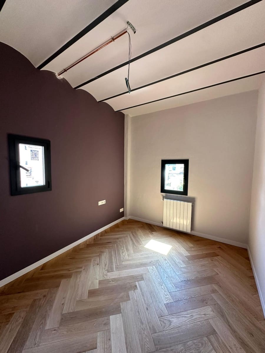 3 bedroom Flat for sale in Barcelona city - € 875,000 (Ref: 9270087)