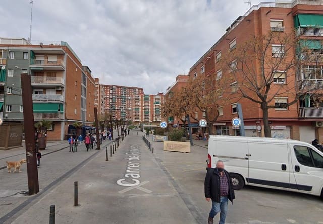 2 soverom Leilighet til salgs i Badalona - € 160 000 (Ref: 9270100)