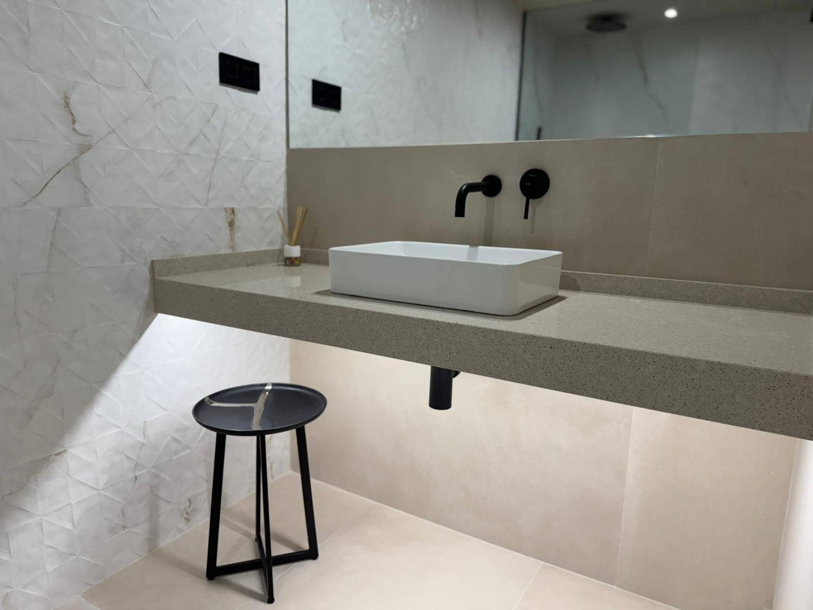 3 sovrum Lägenhet att hyra i Santa Coloma de Gramenet - 2 580 € (Ref: 9270103)