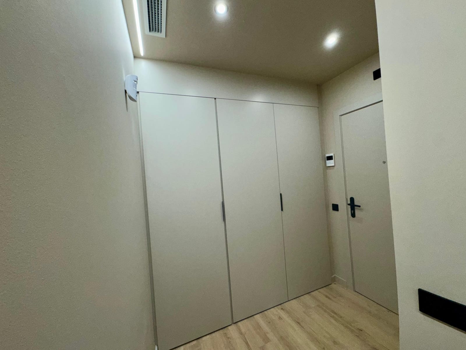 3 sovrum Lägenhet att hyra i Santa Coloma de Gramenet - 2 580 € (Ref: 9270103)