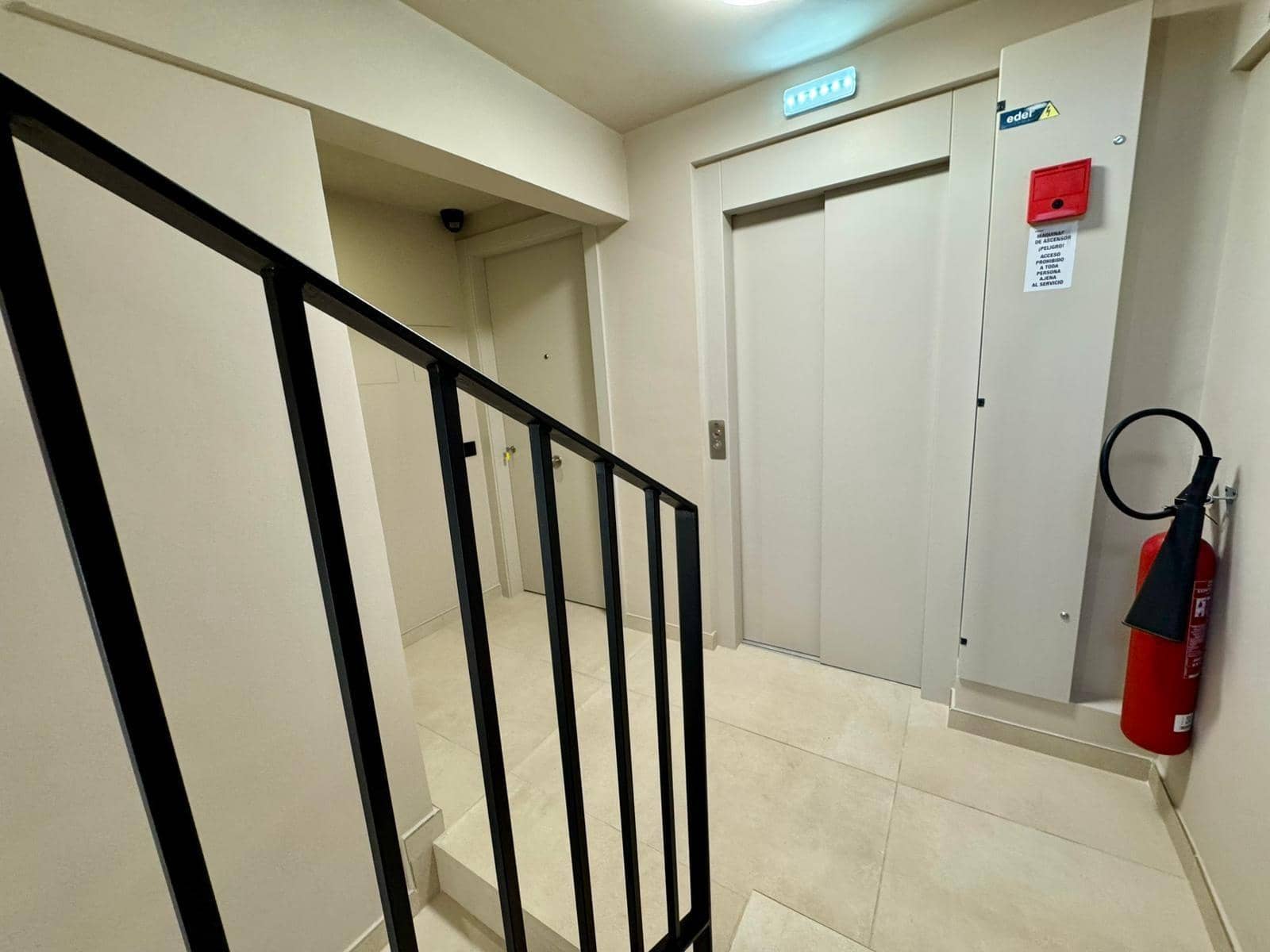 1 sovrum Lägenhet att hyra i Santa Coloma de Gramenet - 1 690 € (Ref: 9270104)