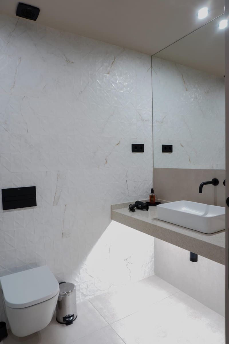 3 bedroom Flat for rent in Santa Coloma de Gramenet - € 2,580 (Ref: 9270108)