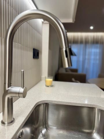 2 slaapkamer Appartement te huur in Santa Coloma de Gramenet - € 2.100 (Ref: 9270111)