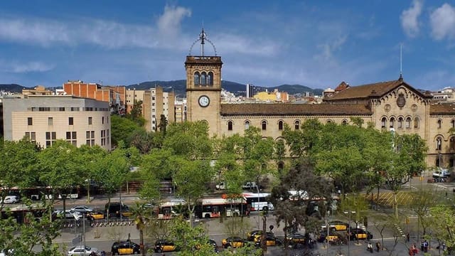 Commerciale in vendita in Sant Antoni, Barcelona città - 400.000 € (Rif: 9270114)