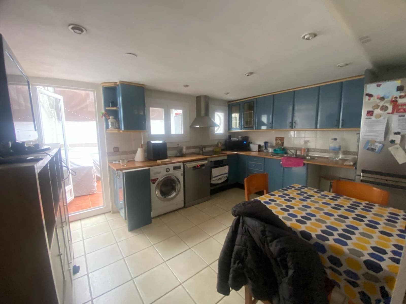 3 bedroom Apartment for sale in Barcelona city - € 365,000 (Ref: 9270117)