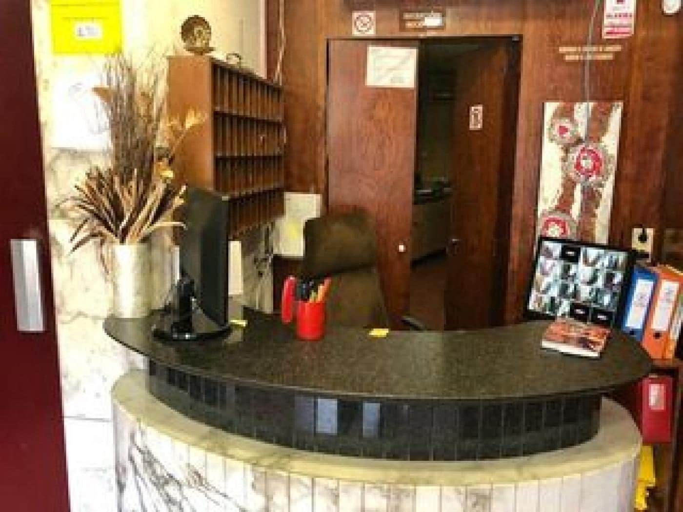 45 Zimmer Hotel zu verkaufen in Santa Coloma de Gramenet - 3.900.000 € (Ref: 9270124)