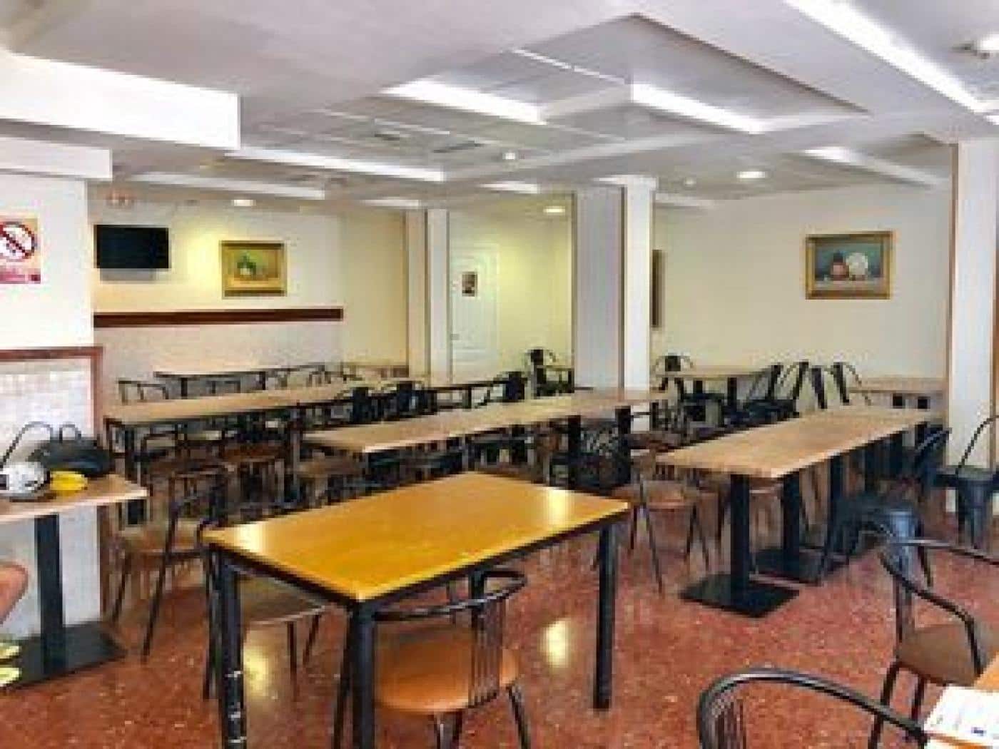 45 Zimmer Hotel zu verkaufen in Santa Coloma de Gramenet - 3.900.000 € (Ref: 9270124)