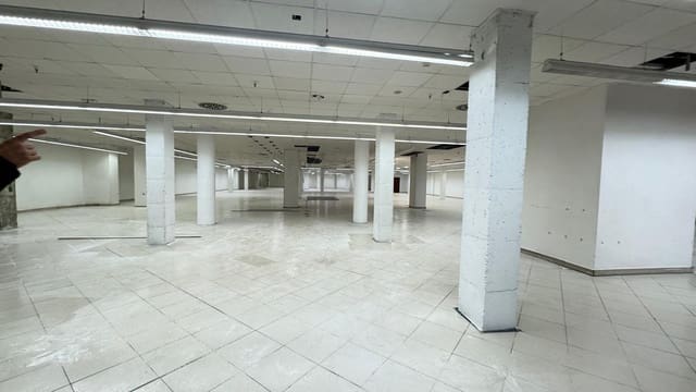 Commercieel te koop in Vilanova i la Geltrú - € 3.200.000 (Ref: 9270128)