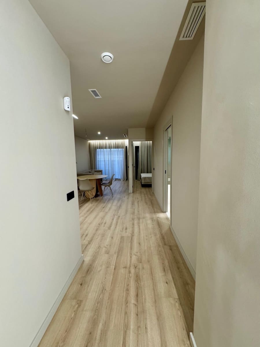 1 soveværelse Lejlighed til leje i Badalona - € 1.590 (Ref: 9270130)