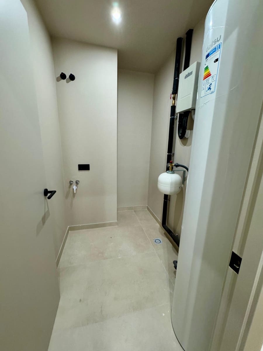 1 soverom Leilighet til leie i Sant Adria de Besos - € 1 690 (Ref: 9270133)