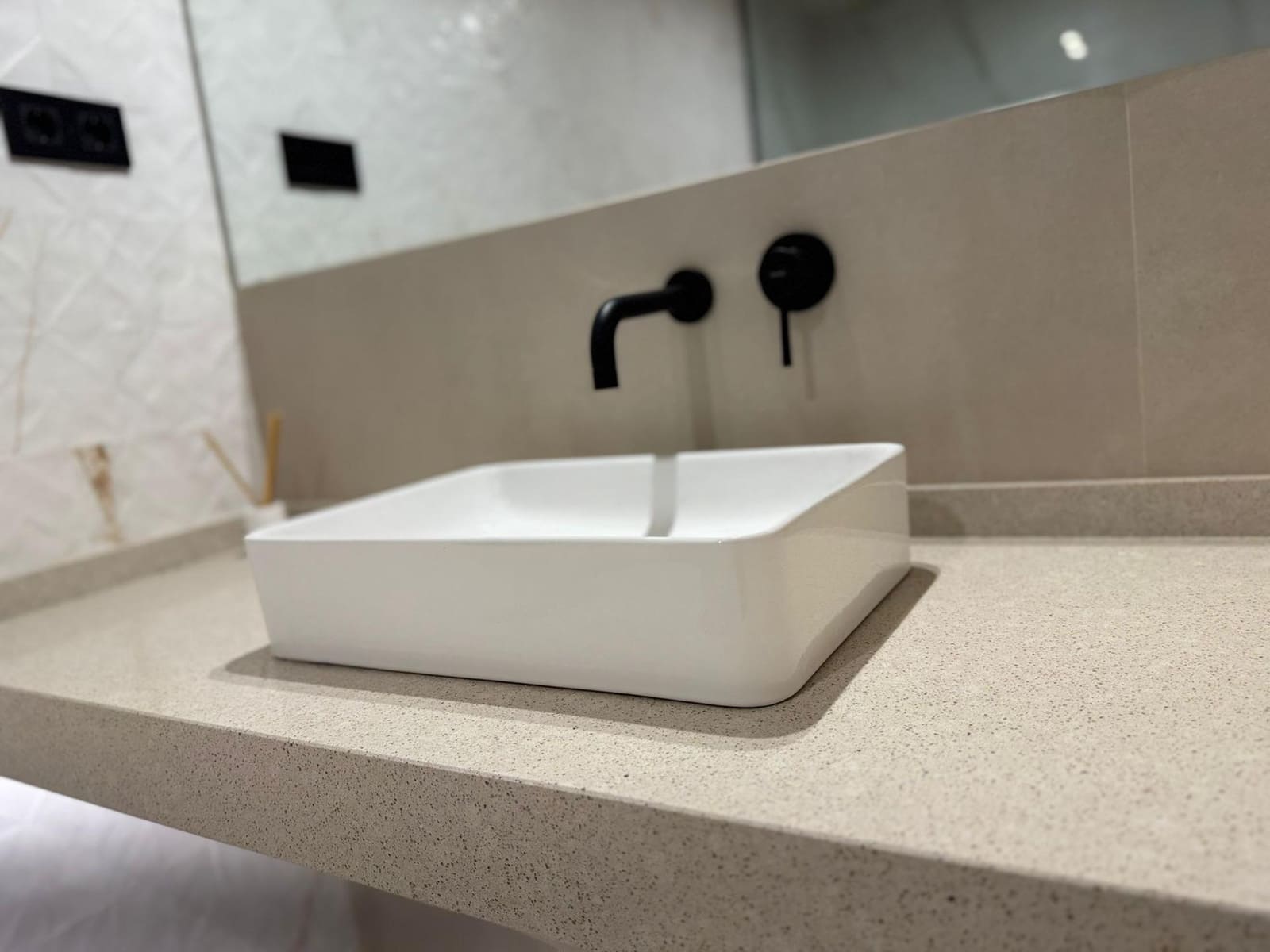 2 camera da letto Appartamento da affittare in Sant Adria de Besos - 1.800 € (Rif: 9270134)