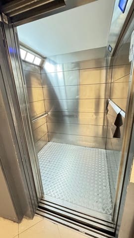 Local Comercial en Vilanova i la Geltrú en alquiler - 15.000 € (Ref: 9270135)