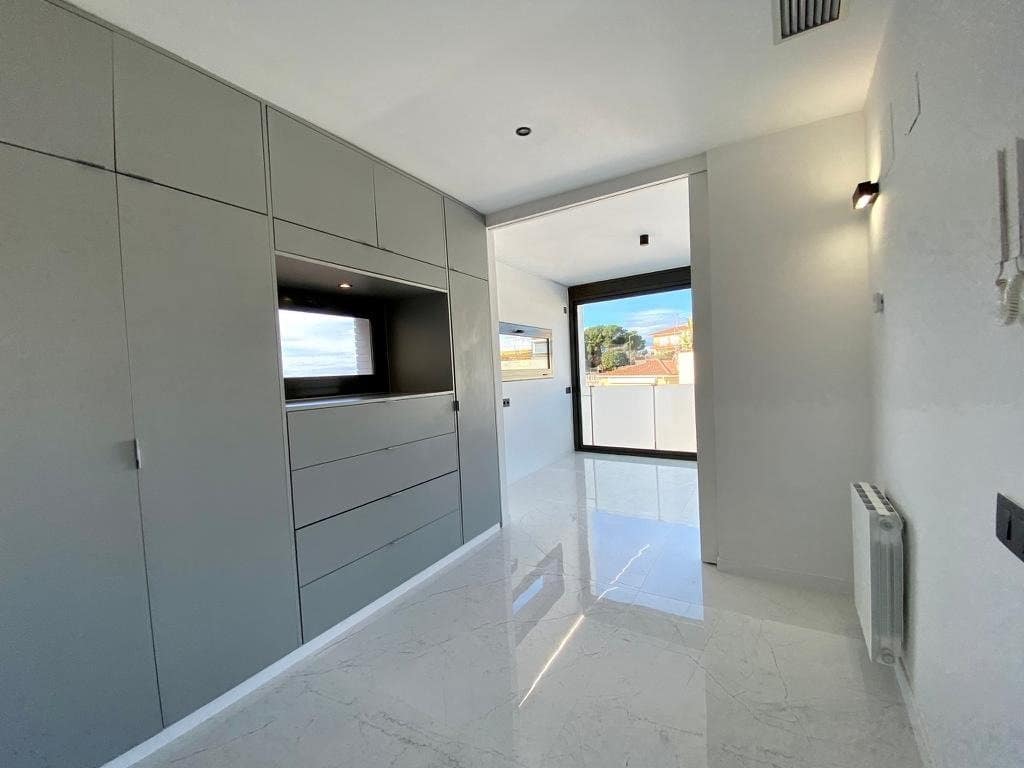 4 soverom Hus til salgs i Sant Just Desvern med garasje - € 1 170 000 (Ref: 9270138)