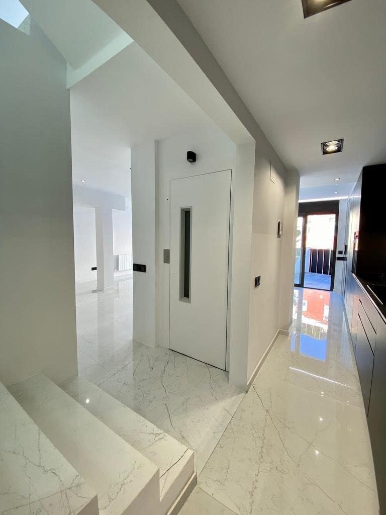 4 soverom Hus til salgs i Sant Just Desvern med garasje - € 1 170 000 (Ref: 9270138)