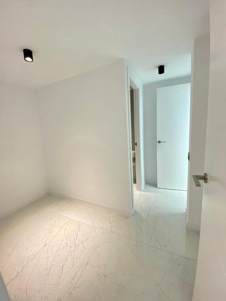 4 soverom Hus til salgs i Sant Just Desvern med garasje - € 1 170 000 (Ref: 9270138)