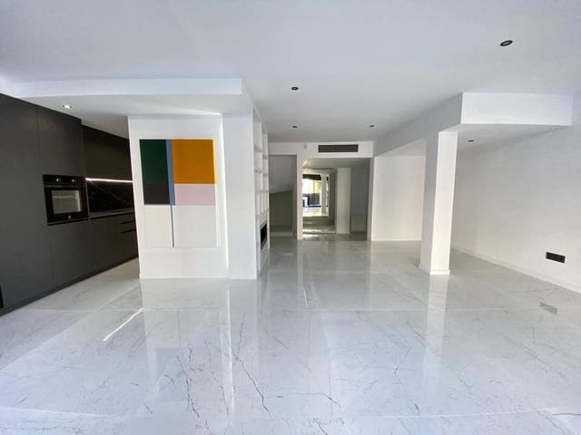 4 soverom Hus til salgs i Sant Just Desvern med garasje - € 1 170 000 (Ref: 9270138)