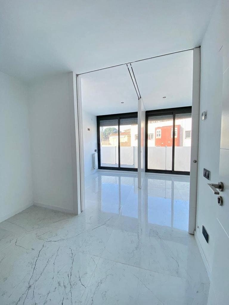 4 chambre Maison de Ville à vendre à Sant Just Desvern avec garage - 1 170 000 € (Ref: 9270138)