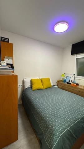 3 soveværelse Lejlighed til salg i La Vila de Gràcia, Barcelona by - € 550.000 (Ref: 9270152)