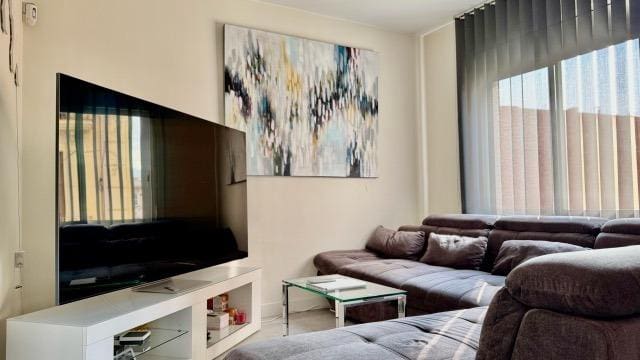 3 slaapkamer Flat te koop in Barcelona stad - € 550.000 (Ref: 9270152)