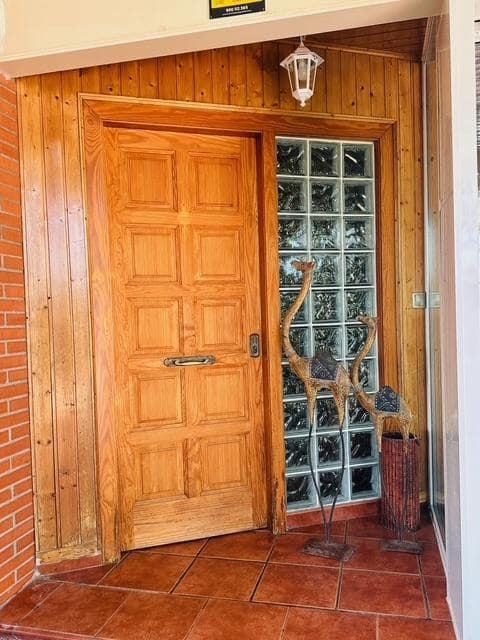 4 quarto Moradia para venda em Castellbisbal com piscina garagem - 650 000 € (Ref: 9270155)