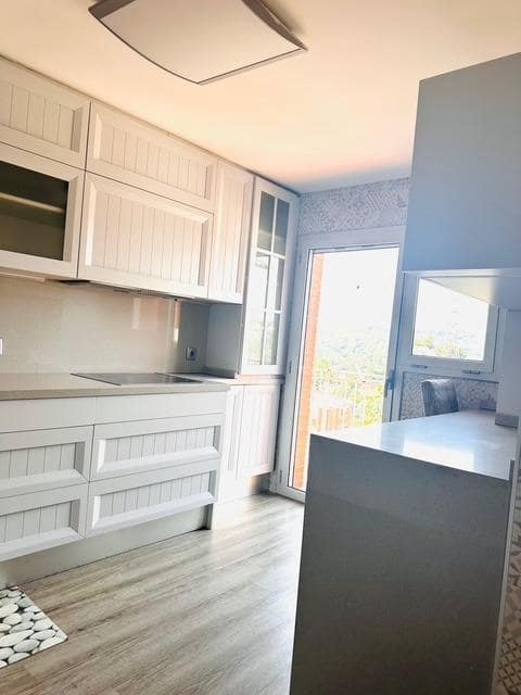 4 chambre Villa/Maison à vendre à Castellbisbal avec piscine garage - 650 000 € (Ref: 9270155)