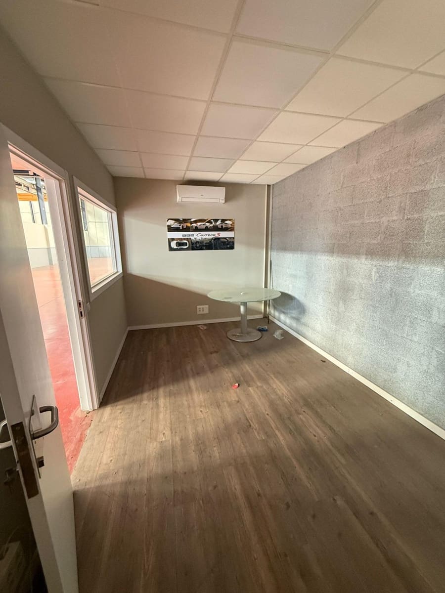 Företag till salu i Sant Andreu de la Barca - 1 500 000 € (Ref: 9270157)