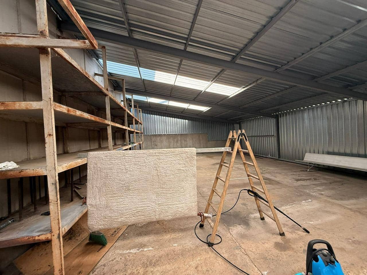 Business for sale in Sant Andreu de la Barca - € 1,500,000 (Ref: 9270157)