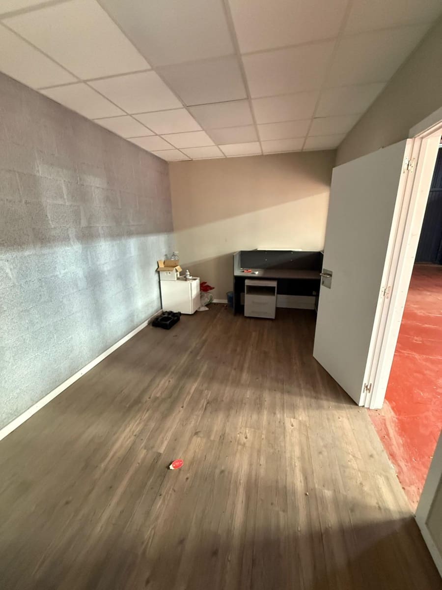 Business for sale in Sant Andreu de la Barca - € 1,500,000 (Ref: 9270157)