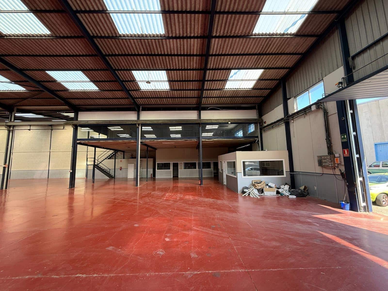 Business for sale in Sant Andreu de la Barca - € 1,500,000 (Ref: 9270157)