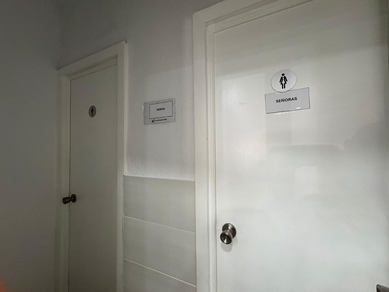 Commercieel te koop in Sant Adria de Besos - € 149.000 (Ref: 9270158)