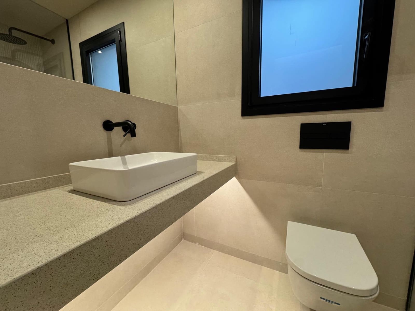 3 sypialnia Mieszkanie do wynajęcia w Miasto Barcelona - 2 130 € (Ref: 9270164)