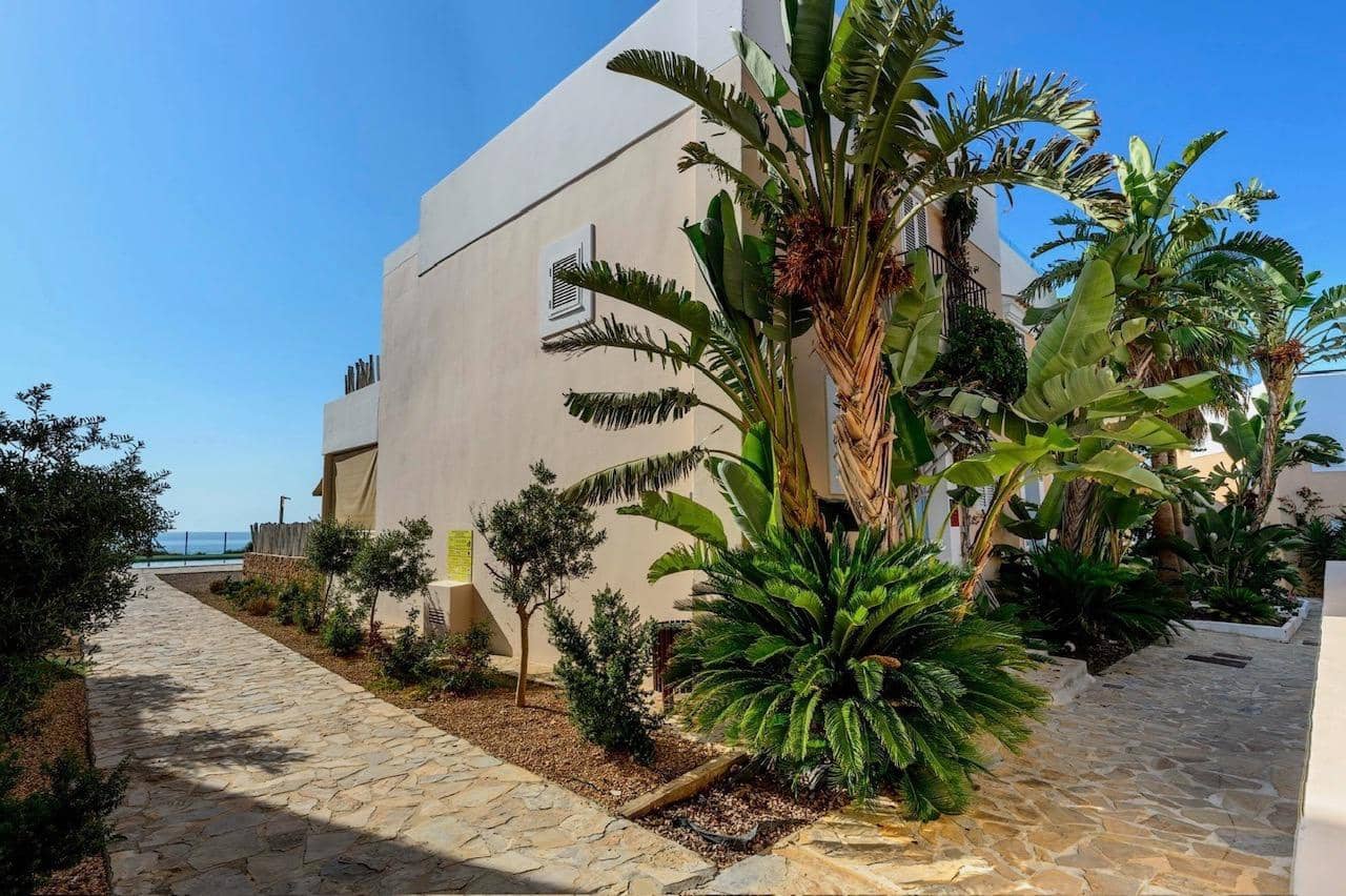 3 bedroom Terraced Villa for sale in San Jose / Sant Josep de Sa Talaia with pool garage - € 1,150,000 (Ref: 9270167)