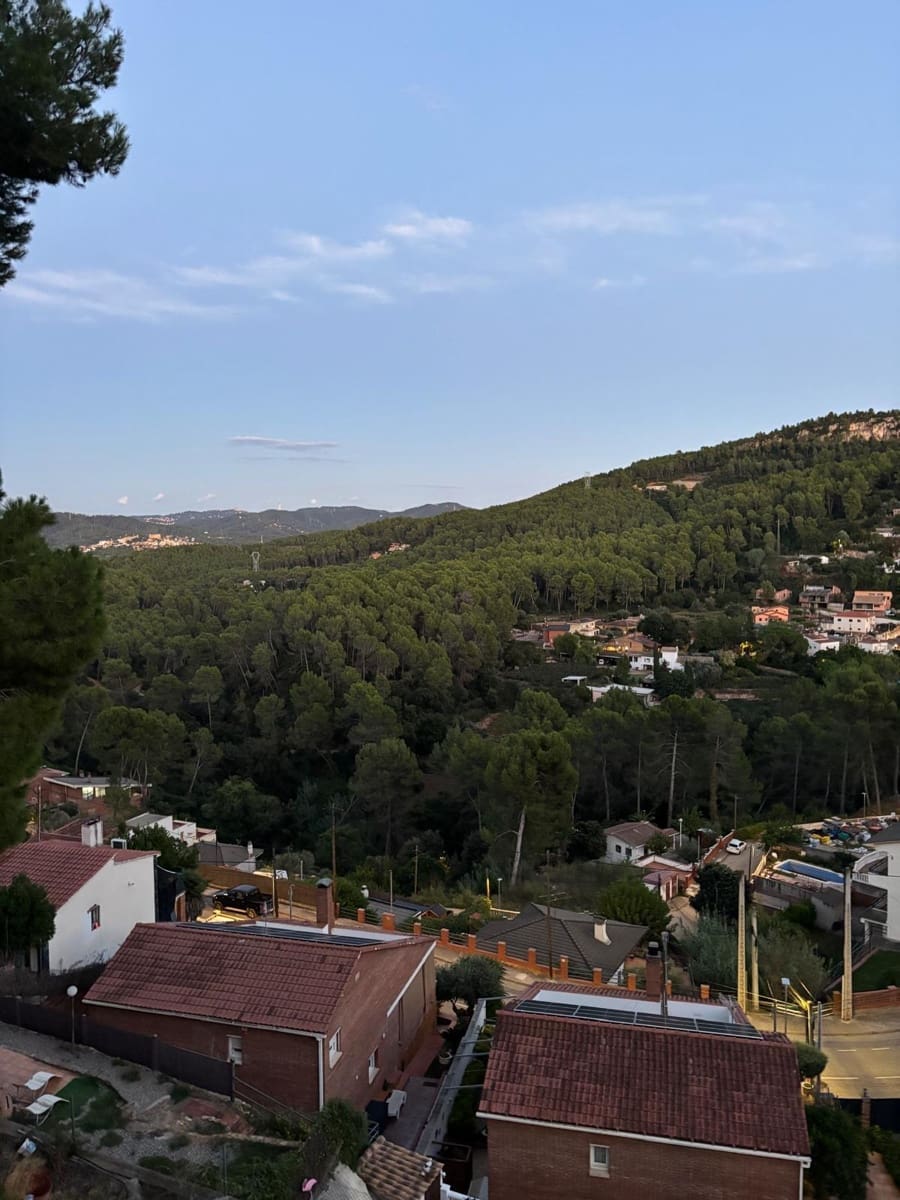 5 Zimmer Villa zu verkaufen in Corbera de Llobregat mit Pool Garage - 545.000 € (Ref: 9270169)