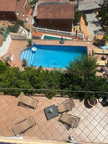Chalet de 5 habitaciones en Corbera de Llobregat en venta con piscina garaje - 545.000 € (Ref: 9270169)