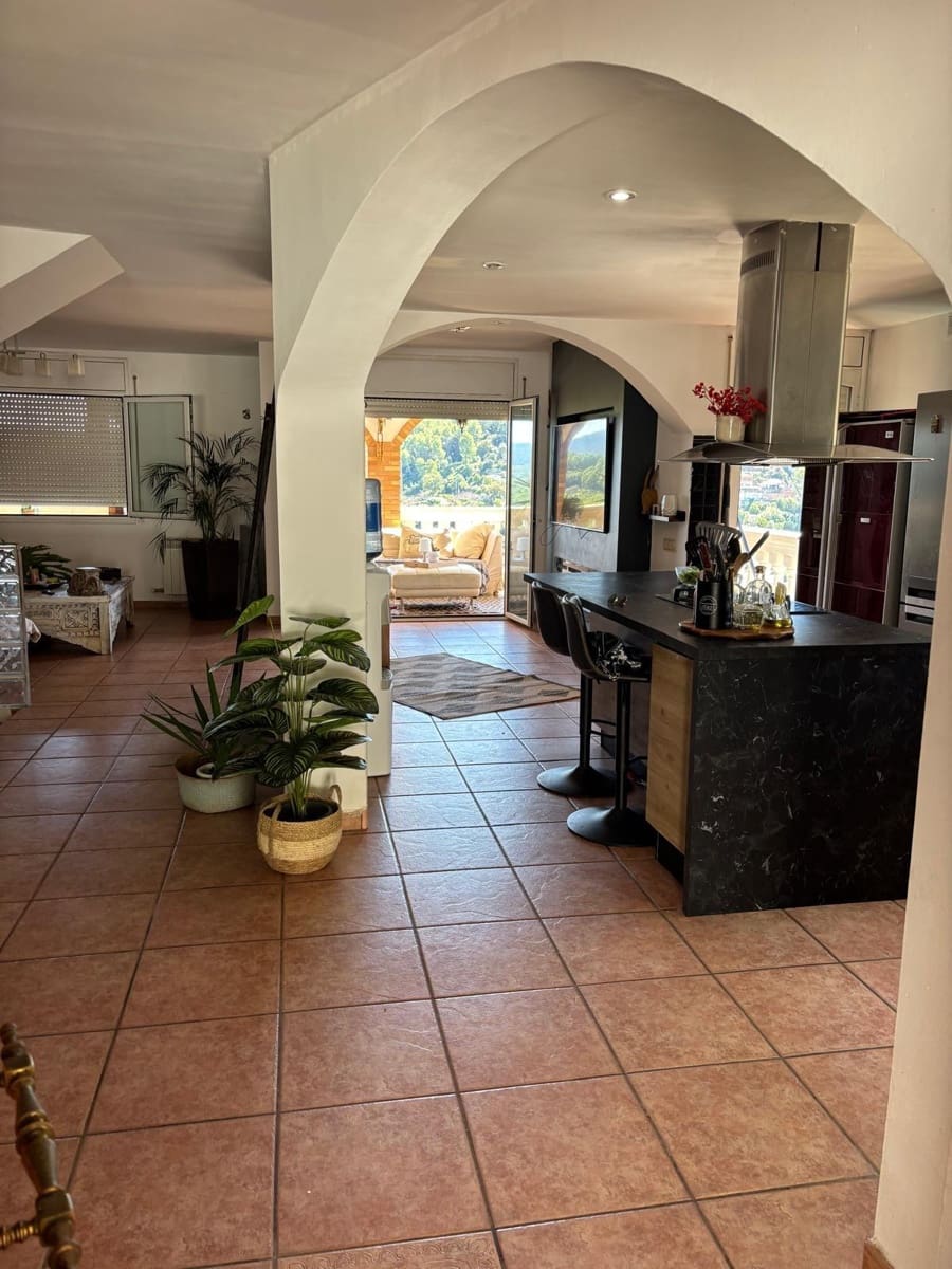 5 Zimmer Villa zu verkaufen in Corbera de Llobregat mit Pool Garage - 530.000 € (Ref: 9270169)