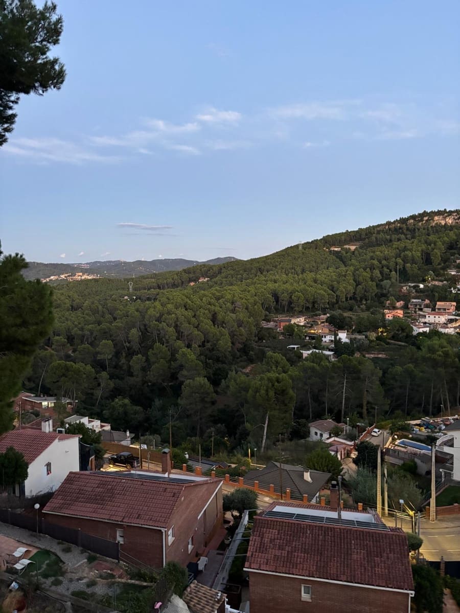 5 Zimmer Villa zu verkaufen in Corbera de Llobregat mit Pool Garage - 530.000 € (Ref: 9270169)