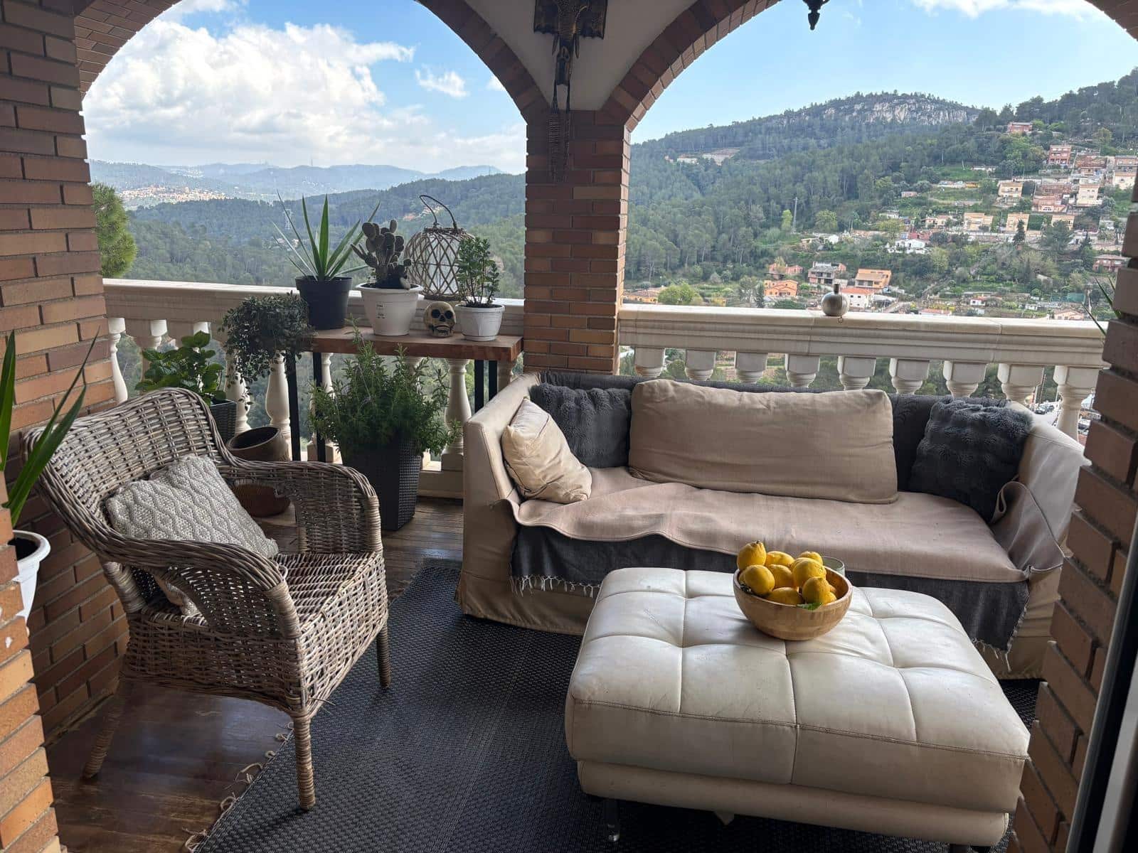 5 Zimmer Villa zu verkaufen in Corbera de Llobregat mit Pool Garage - 530.000 € (Ref: 9270169)