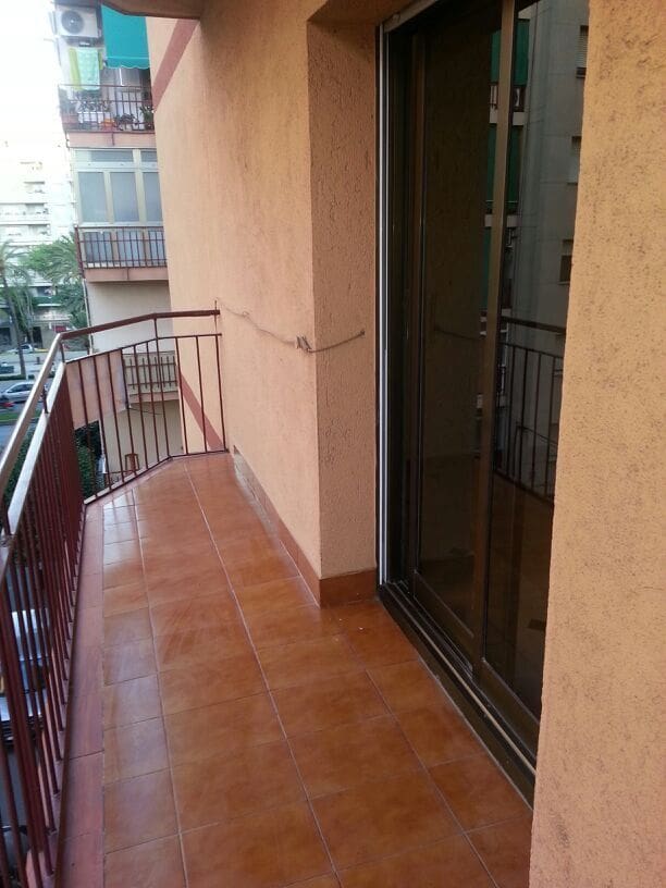 3 soveværelse Lejlighed til salg i Badalona - € 157.000 (Ref: 9270170)