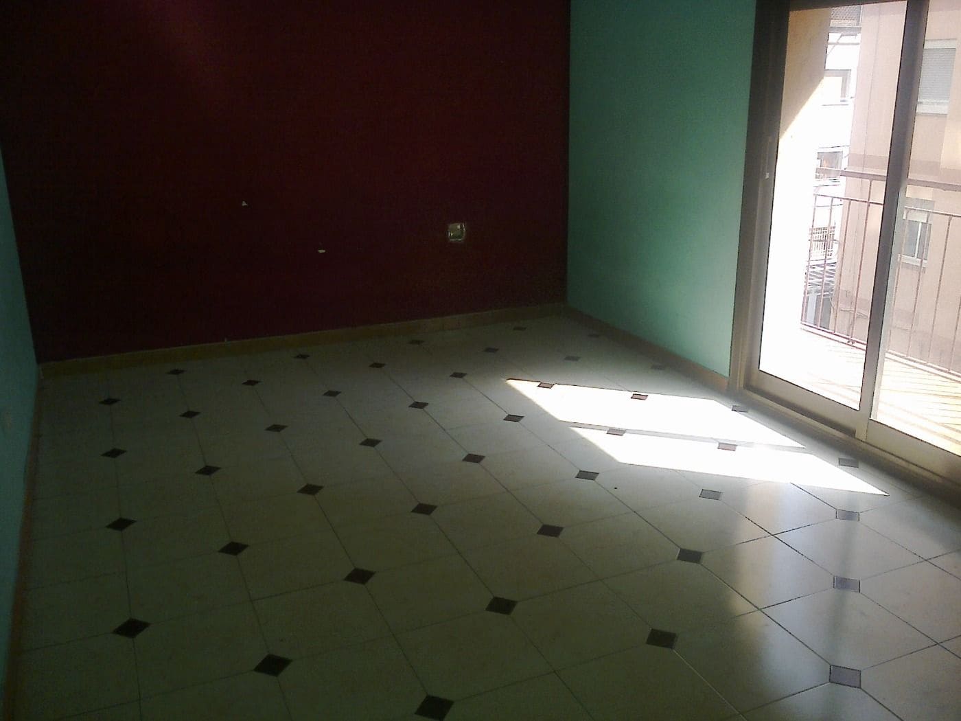 3 bedroom Flat for sale in Badalona - € 157,000 (Ref: 9270170)