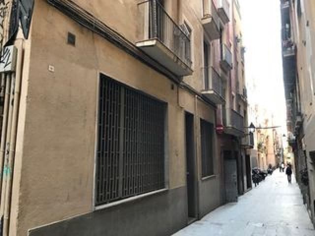 Kommersiell til leie i El Barri Gòtic, Barcelona by - € 4 900 (Ref: 9270174)