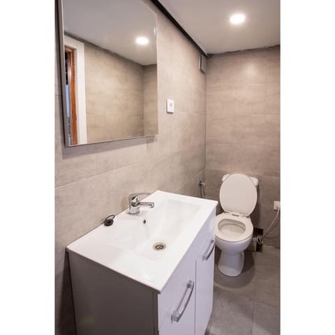 6 bedroom Loft for sale in El Raval, Barcelona city - € 610,000 (Ref: 9270180)