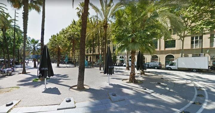 Commercial for sale in Barcelona city - € 104,000 (Ref: 9270190)