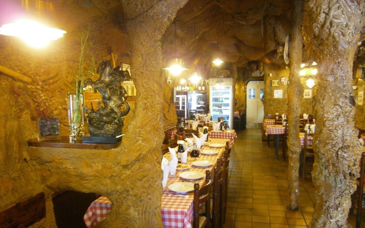 Kommersiell til leie i Barcelona by - € 4 000 (Ref: 9270194)