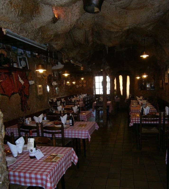 Local Comercial en Barcelona ciudad en alquiler - 4.000 € (Ref: 9270194)