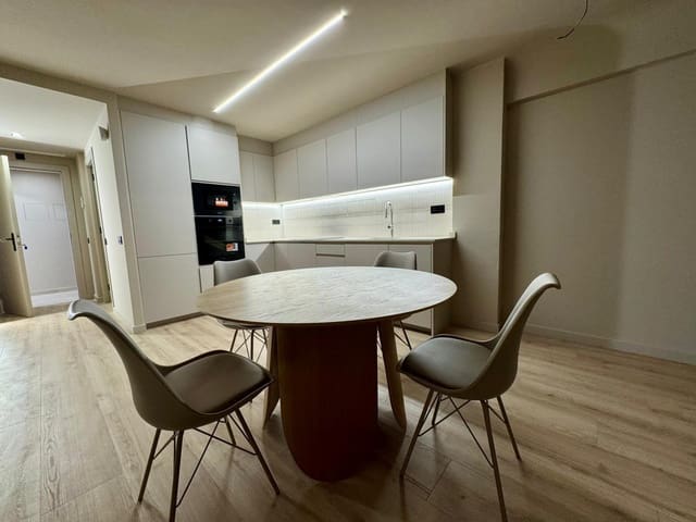 Apartamento de 21 habitaciones en Santa Coloma de Gramenet en venta con garaje - 4.000.000 € (Ref: 9270199)