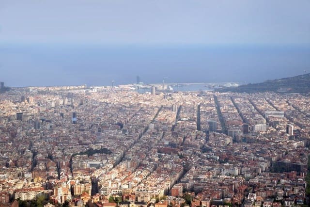 Bedrijf te koop in Porta, Barcelona stad - € 1.500.000 (Ref: 9270205)